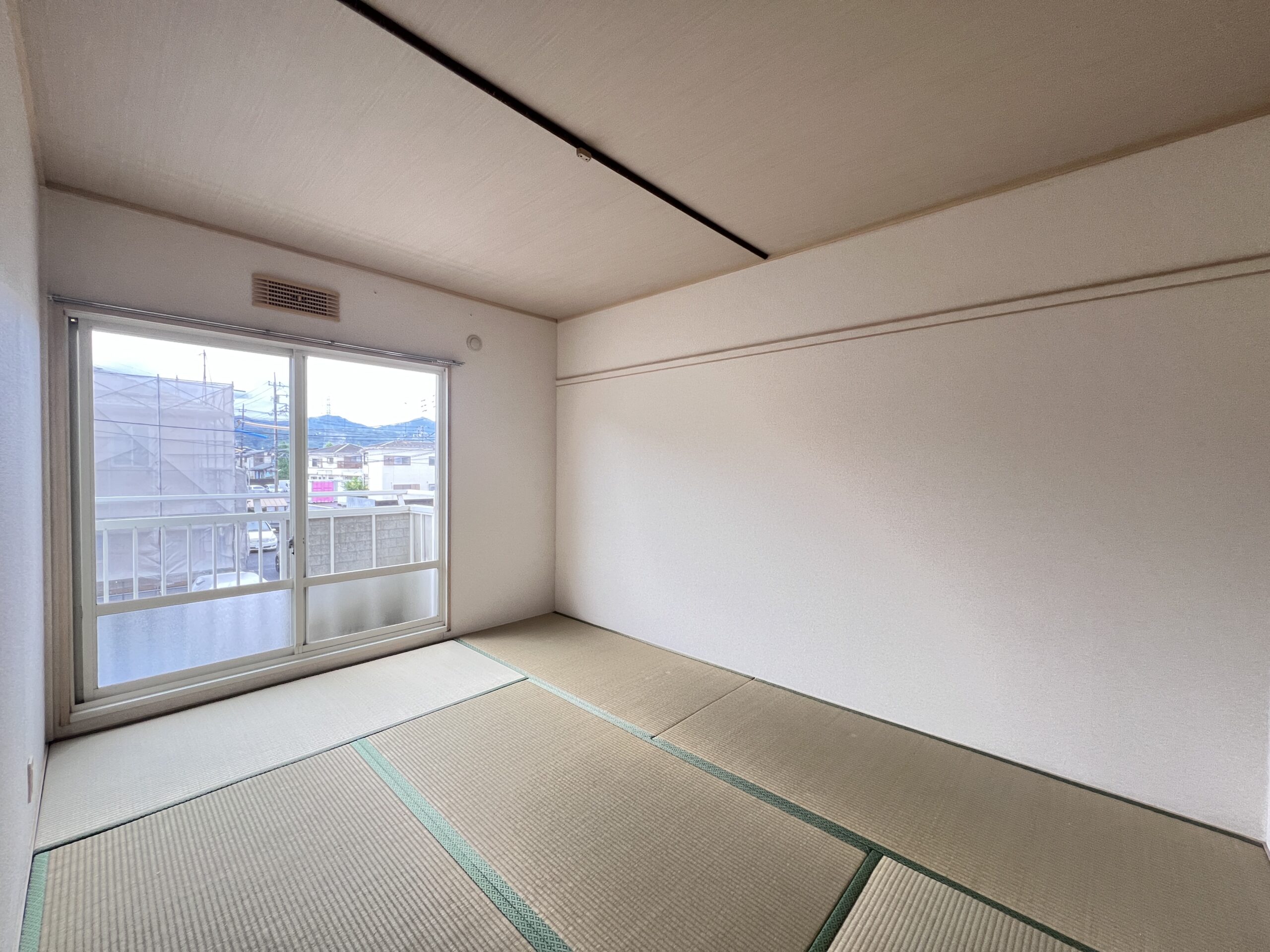 藤ハイツ202号室の画像