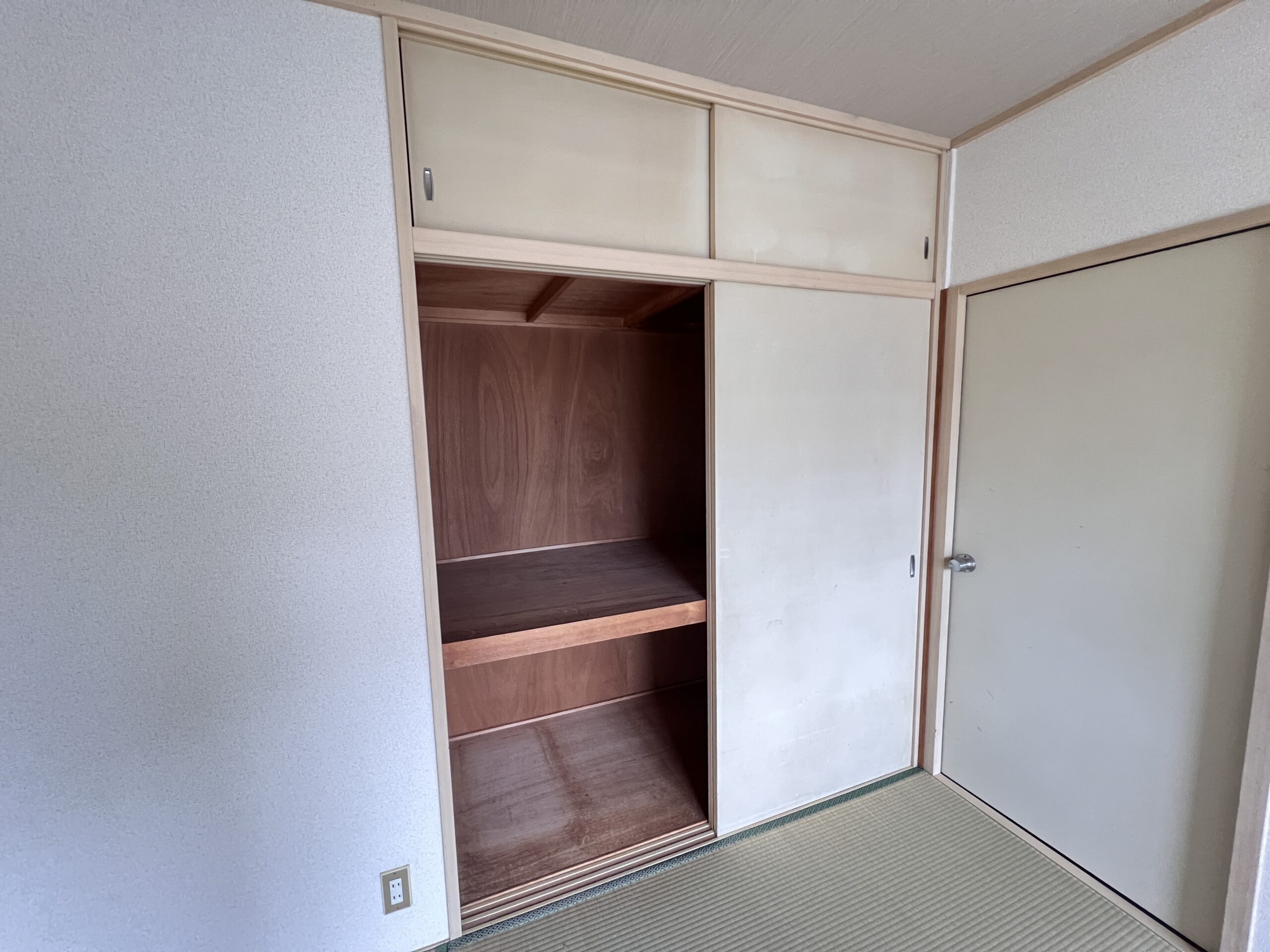 藤ハイツ202号室の画像