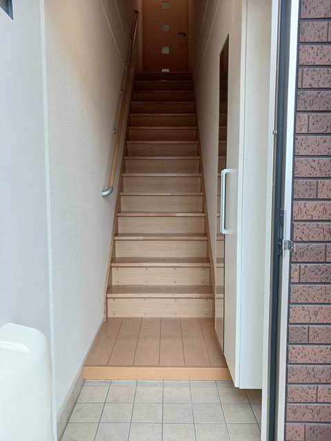 リバージュ厚木Ⅲ201号室の画像