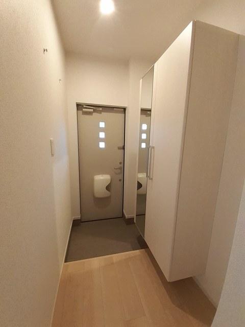 ロイヤルモアD102号室の画像