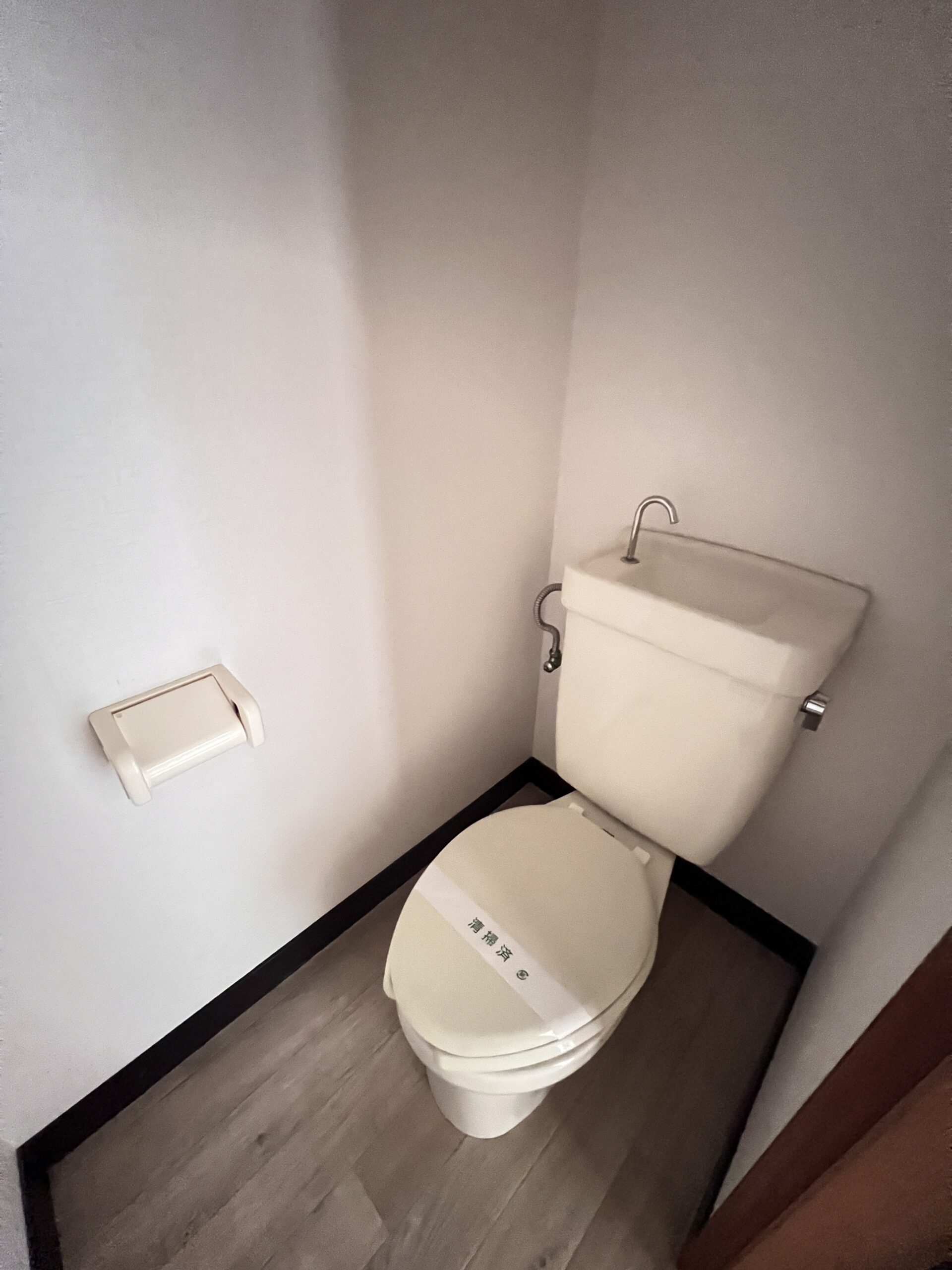 コーポ関戸202号室の画像