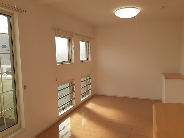 ラフレシール204号室の画像