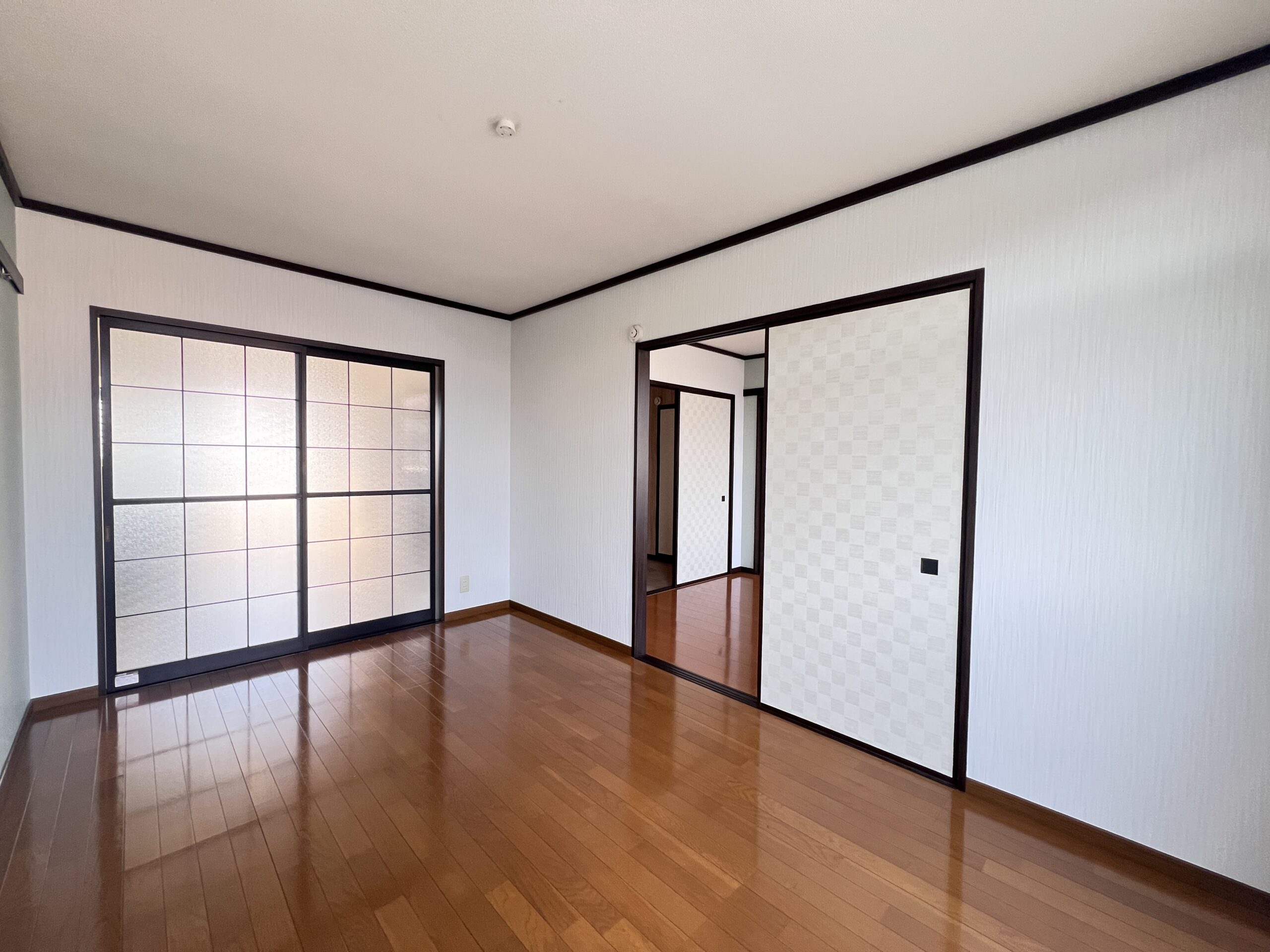 渋谷コーポB203号室の画像