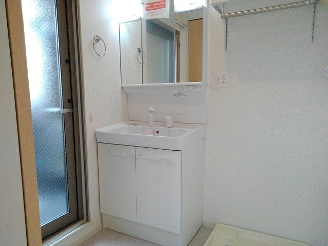 ケルンヒルズO＆M201号室の画像