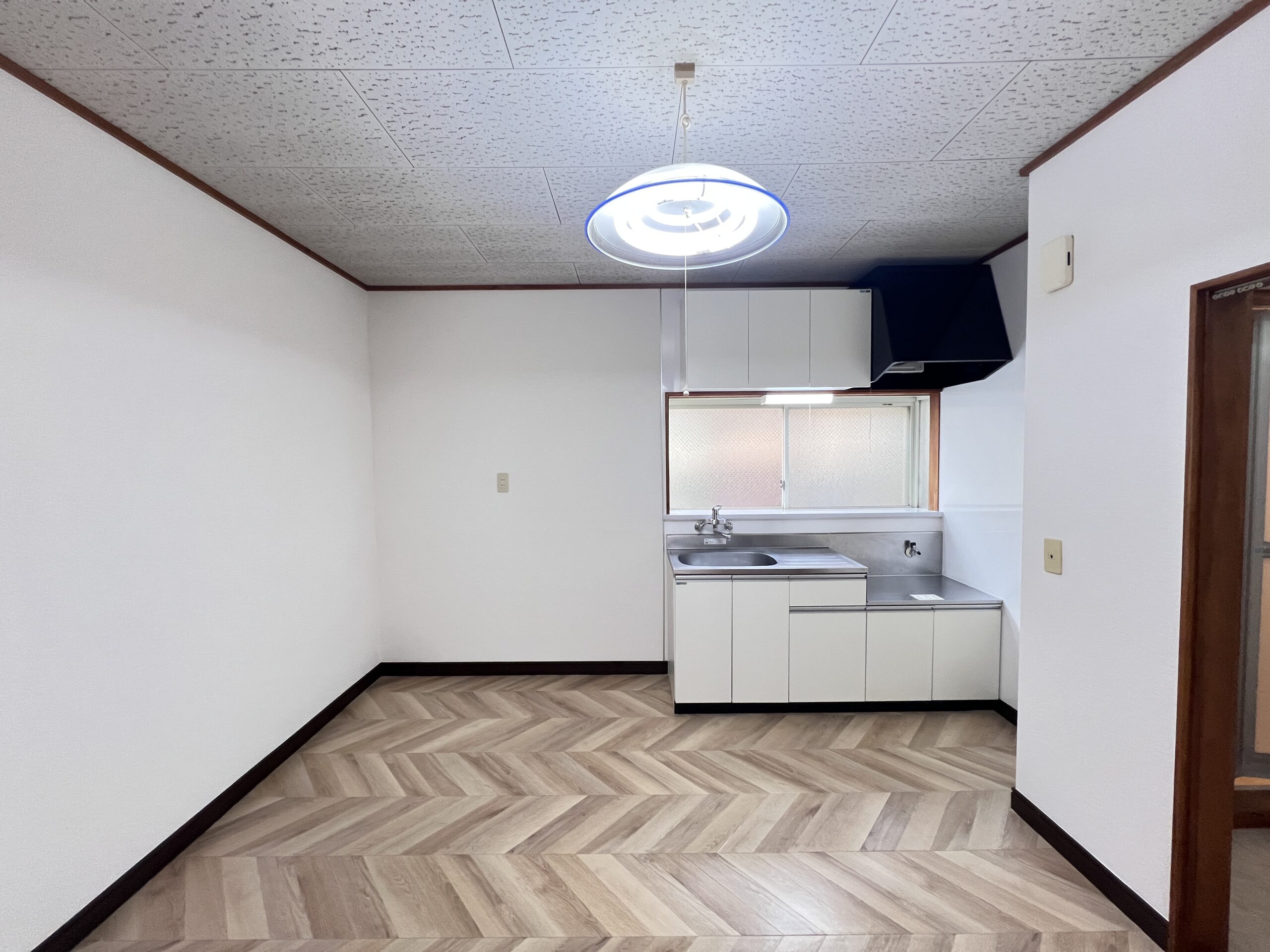 サンフラワーハイツB棟202号室の画像