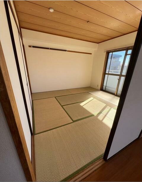 ロイヤルハイツ1　402号室の画像