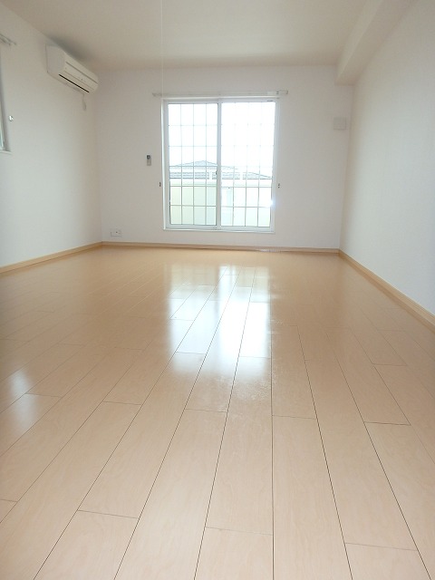 ジョイファミーユ201号室の画像