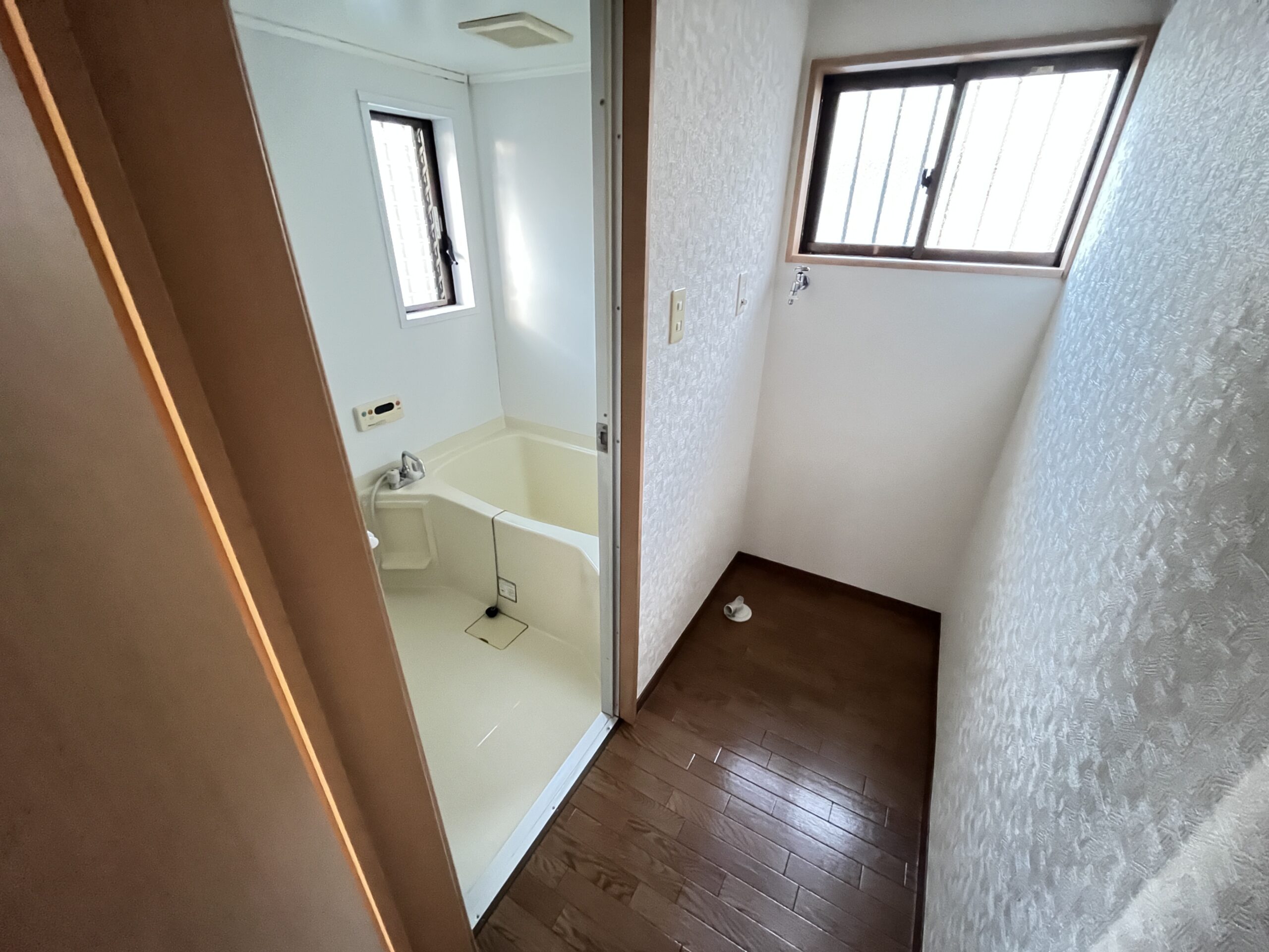 中丸貸家2号棟の画像