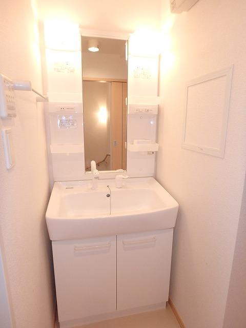 ジョイファミーユ201号室の画像