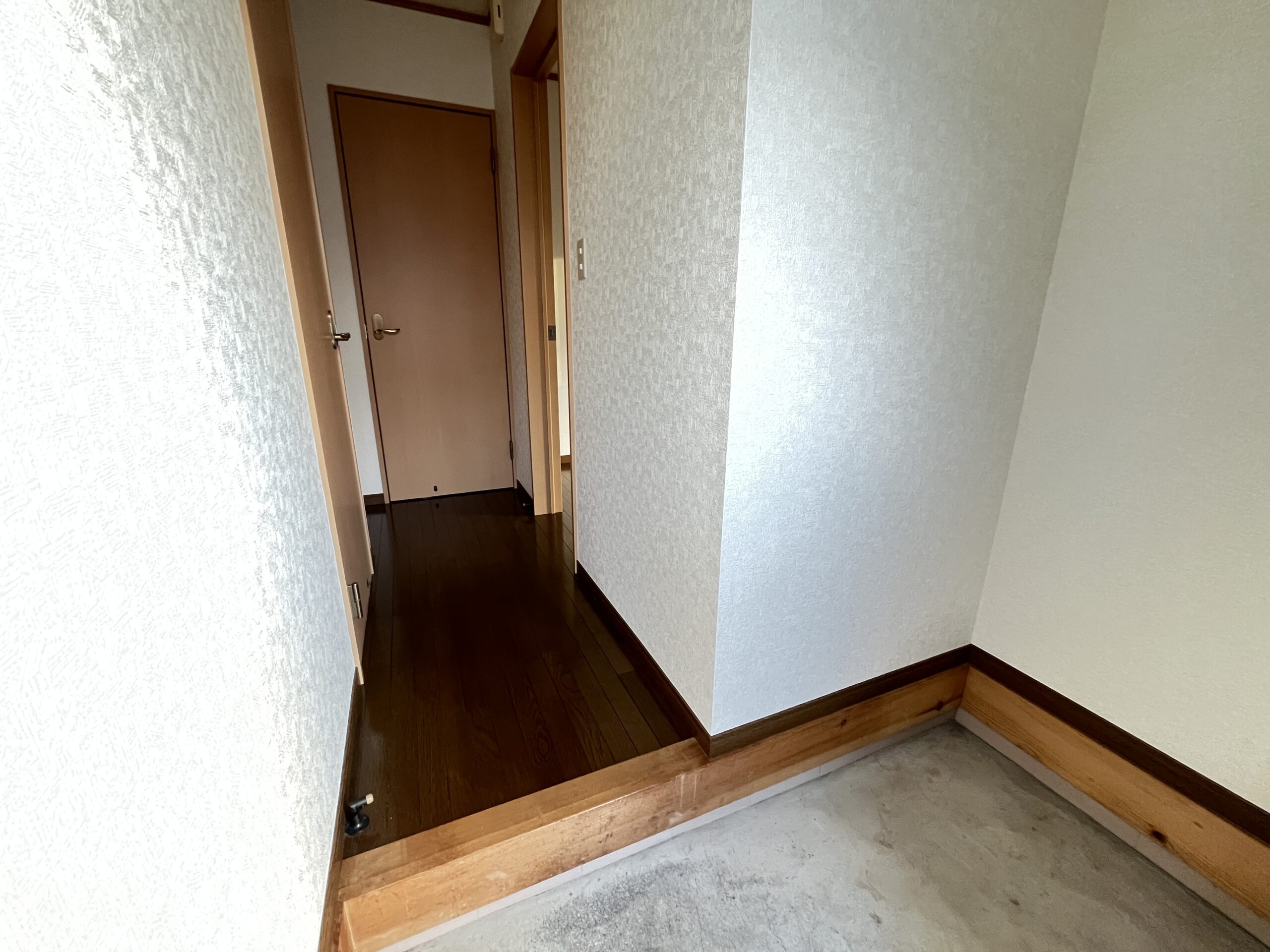 中丸貸家2号棟の画像