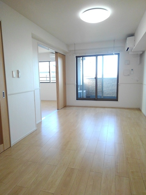 アルコバレー二Ⅲ204号室の画像