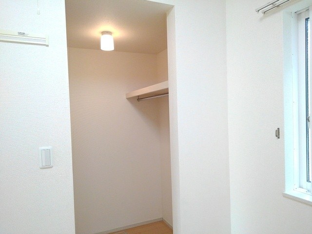 ヴァイオレットガーデン102号室の画像