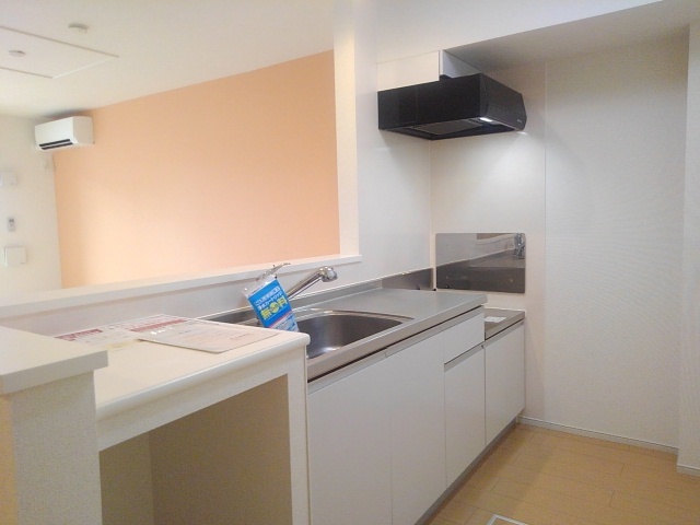 アドラブール・ピア102号室の画像