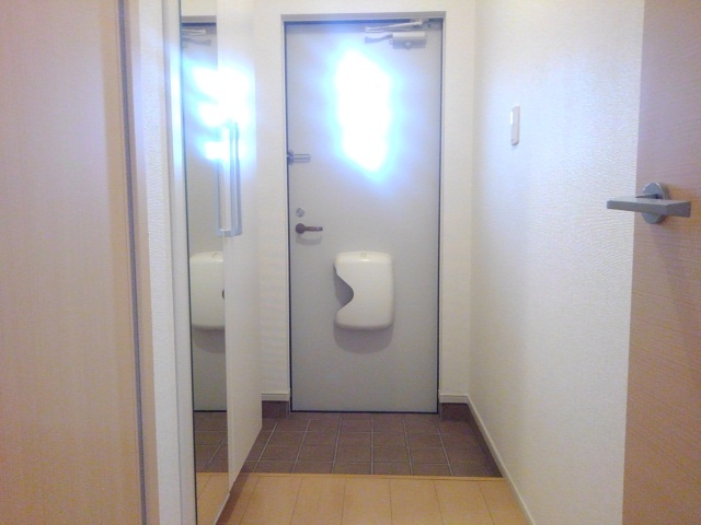 アドラブール・ピア102号室の画像