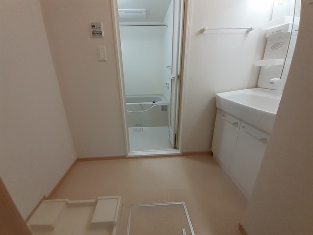 クレストガーデンⅠ204号室の画像